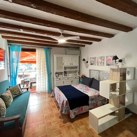 Marine On The Икод-де-лос-Винос